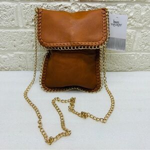 NWT‼ Bon Voyage Tan Brown Faux Leather Gold Chain-Link Trimmed Crossbody Purse